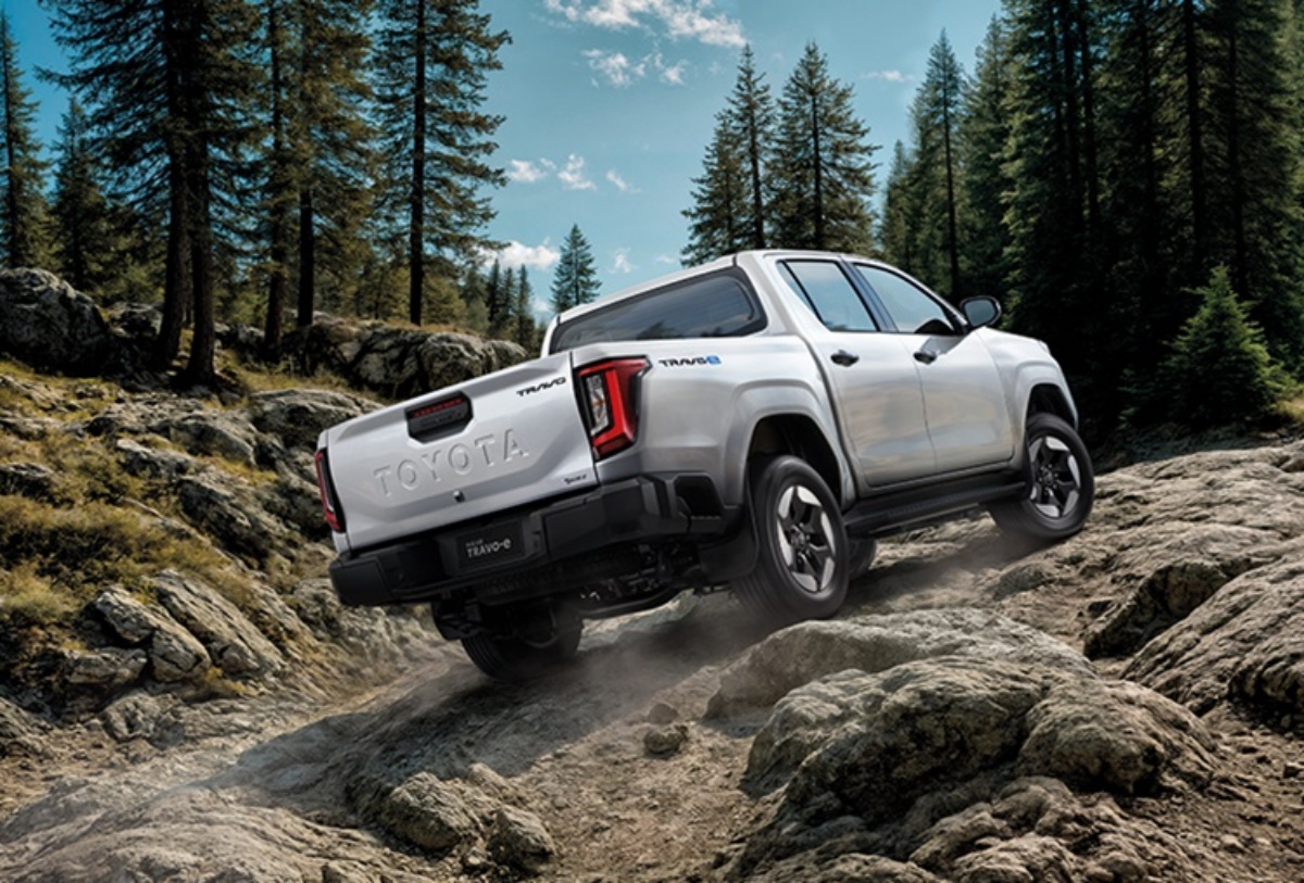 Toyota Hilux TRAVO เปิดตัวครั้งแรกในโลกที่ไทย
