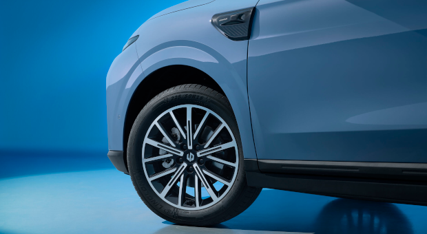 Leapmotor B10 front wheel