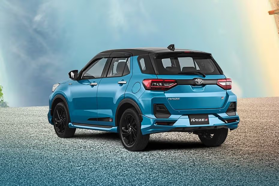 Toyota Raize rear-side view