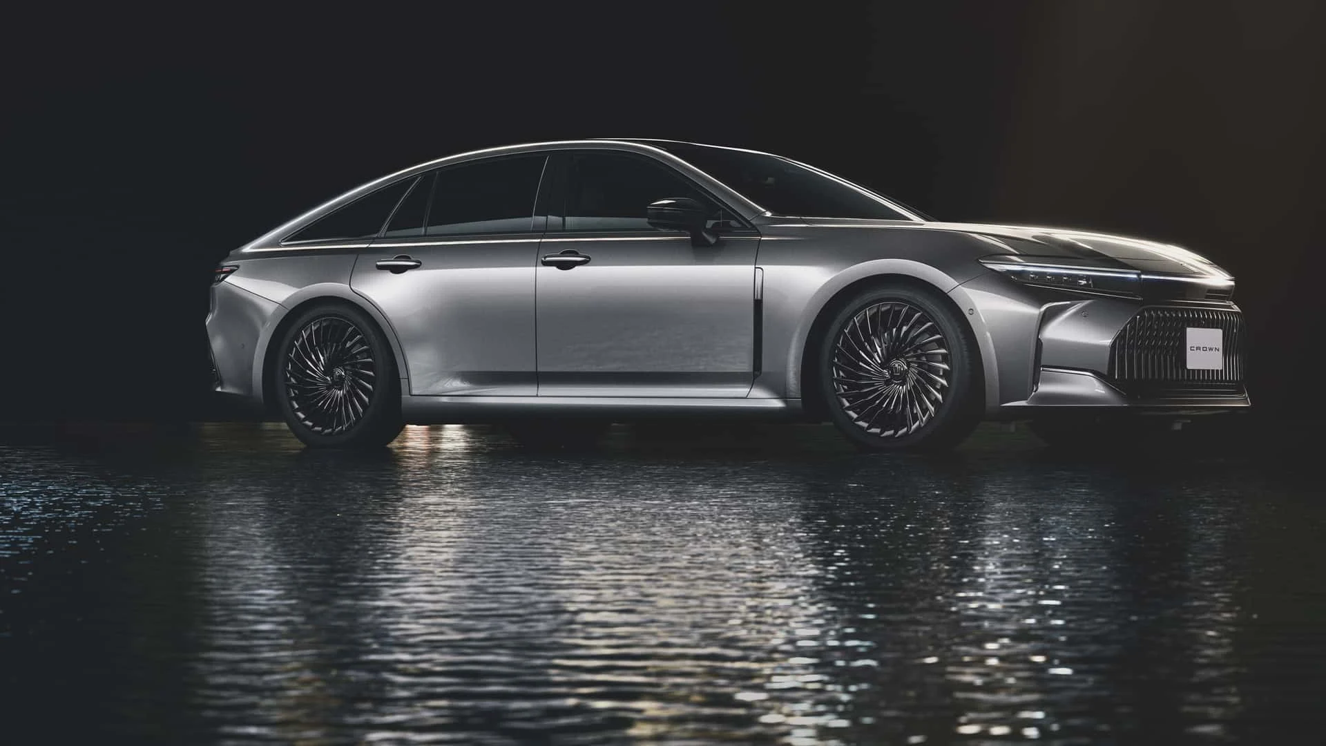 2025 Toyota Crown Sedan side view exterior design