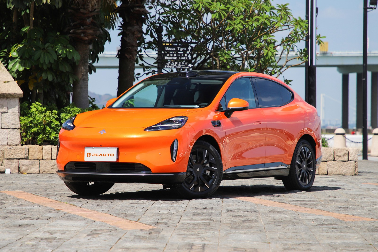 รูปภาพภายนอก GAC AION Hyptec HT