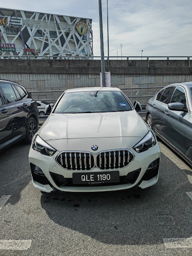 BMW Dealership Malaysia Regas Premium Auto, Kuching