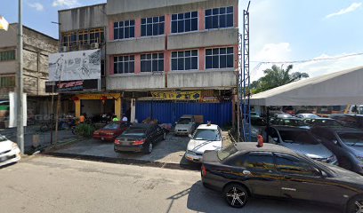 Nissan @ Jalan Tuanku Antah