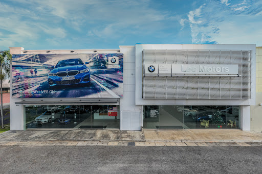 BMW Lee Motors Showroom