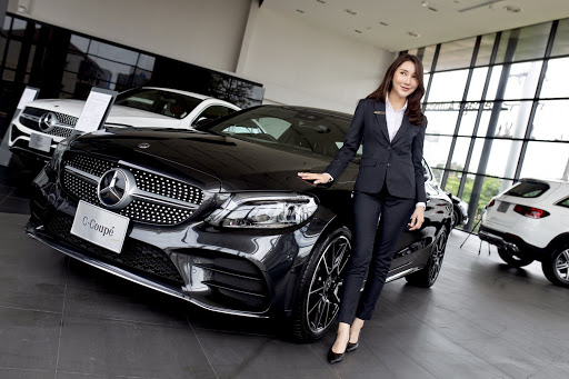 Noinah Sale Benz Surat - น้อยหน่า เซลล์เบนซ์ สุราษฎร์ธานี (Premage Autohaus)