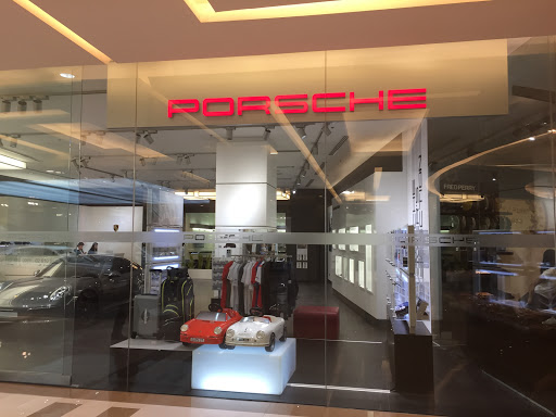 Porsche City Showroom Siam Paragon