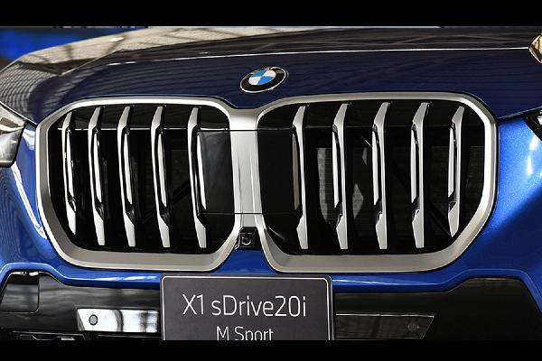 BMW X1 ภายนอก