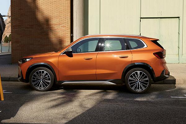 BMW X1 ภายนอก