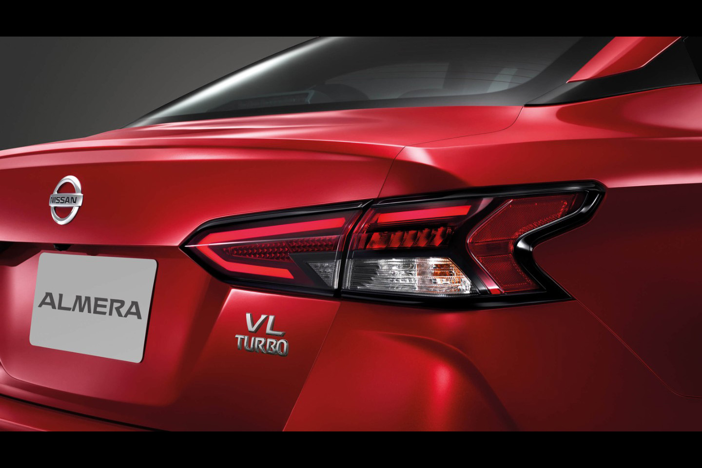 รูป Nissan Almera 2020