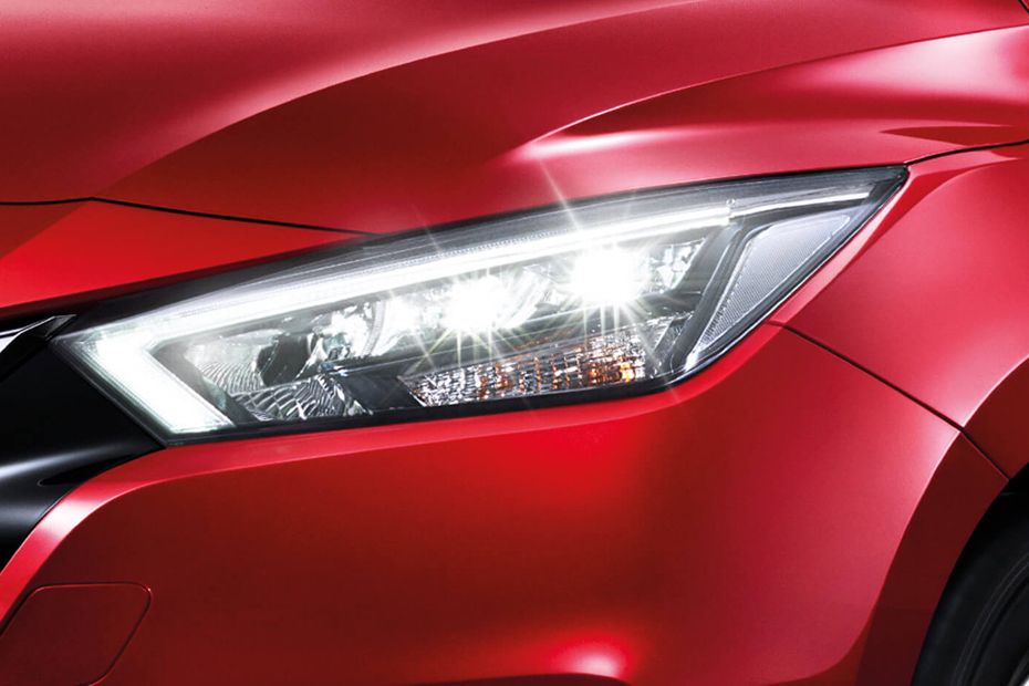 รูป Nissan Almera 2020