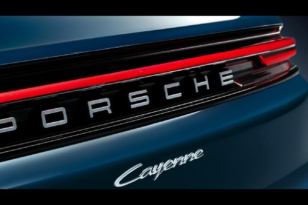 Porsche Cayenne ภายนอก