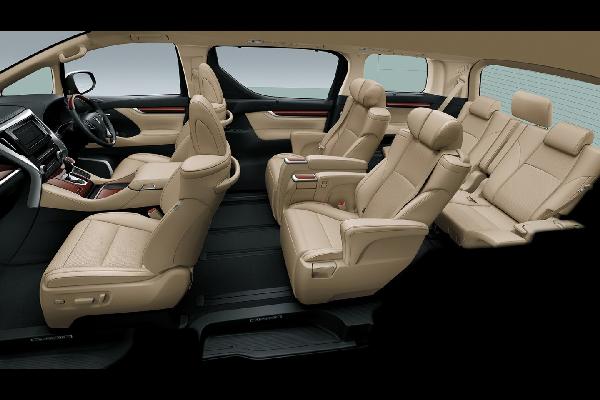 Toyota Alphard ภายใน