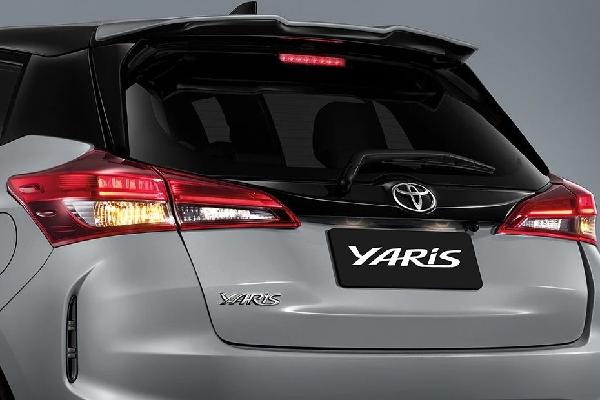 Toyota Yaris ภายนอก