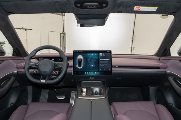 Xiaomi SU7 Interior