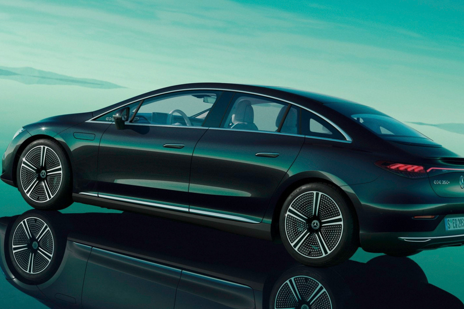2024 Mercedes-Benz EQE 350+ AMG Line photo