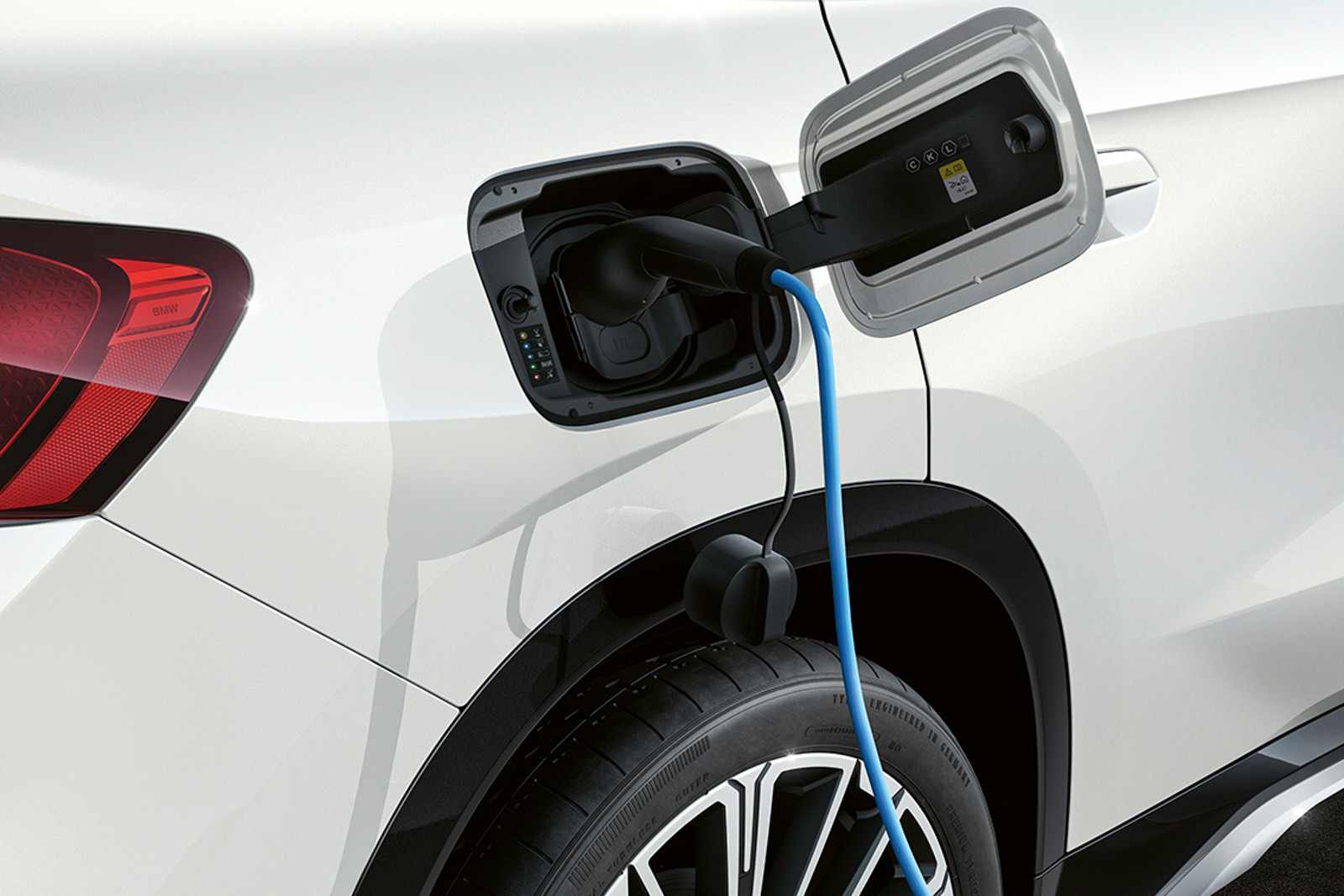 2024 BMW iX1 xDrive30 M Sport photo