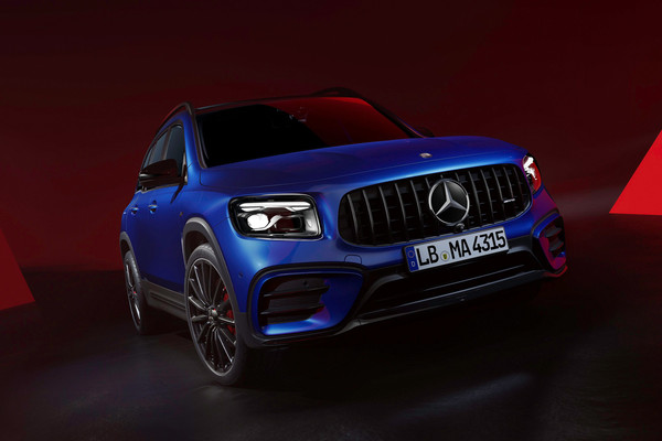 Mercedes-Benz GLB Official