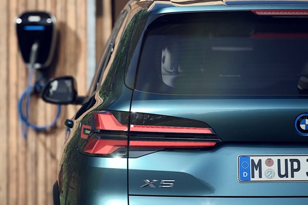 BMW X5 Official