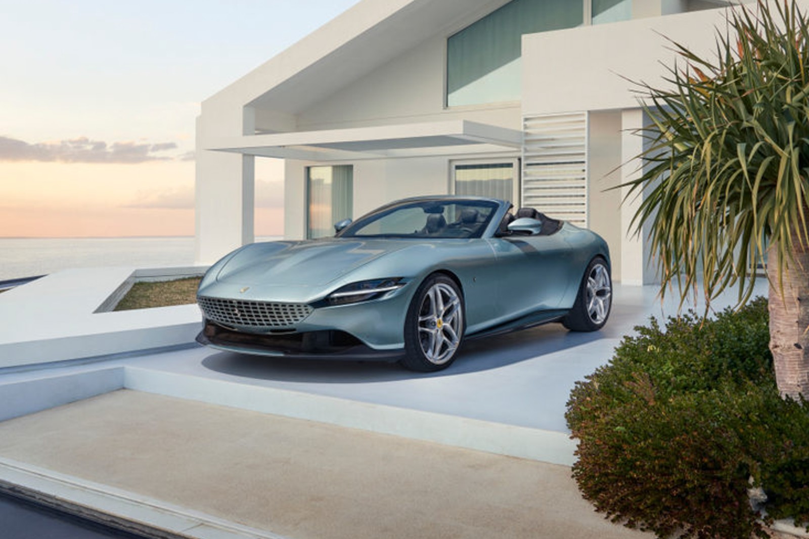 2023 Ferrari Roma Spider photo