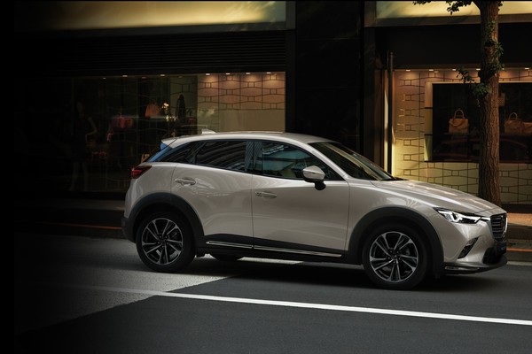 Mazda CX-3 Official