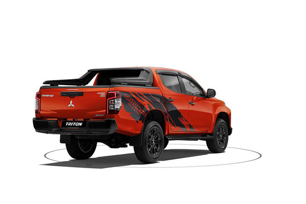 Mitsubishi Triton 2024 photo