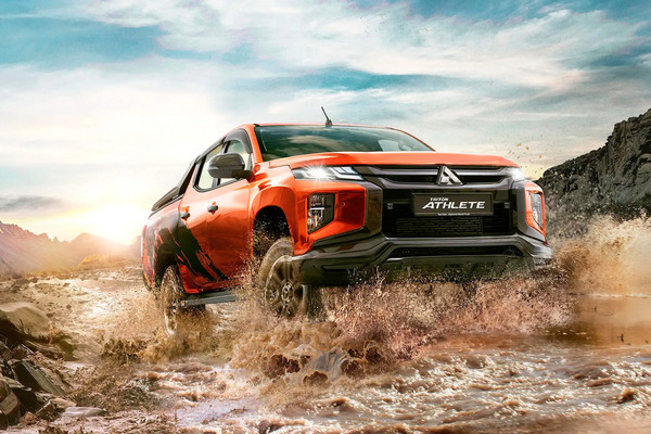 Mitsubishi Triton Official