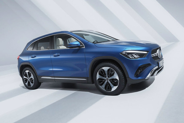 Mercedes-Benz GLA Official