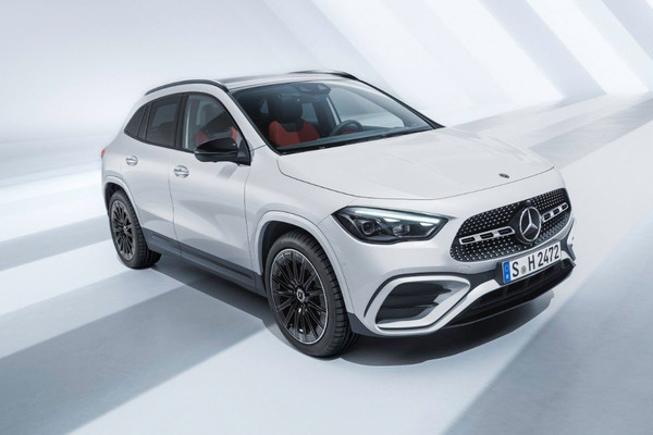 Mercedes-Benz GLA Official