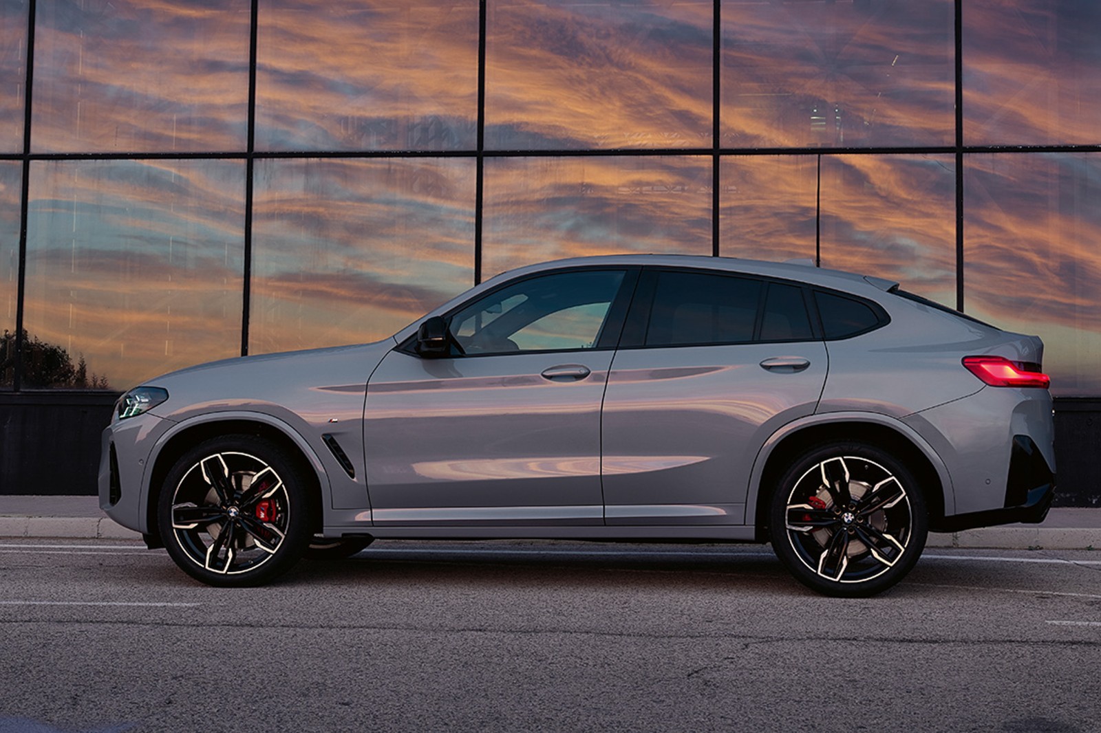 2022 BMW X4 xDrive30i M Sport photo