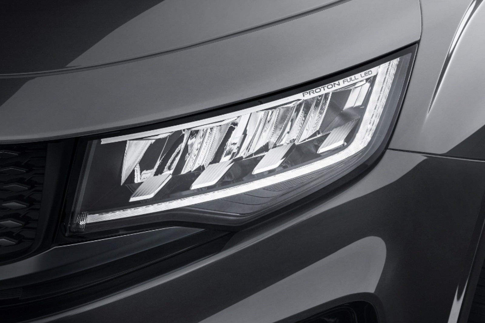 Proton X90 1.5TGDI BSG Executive 2023 photo