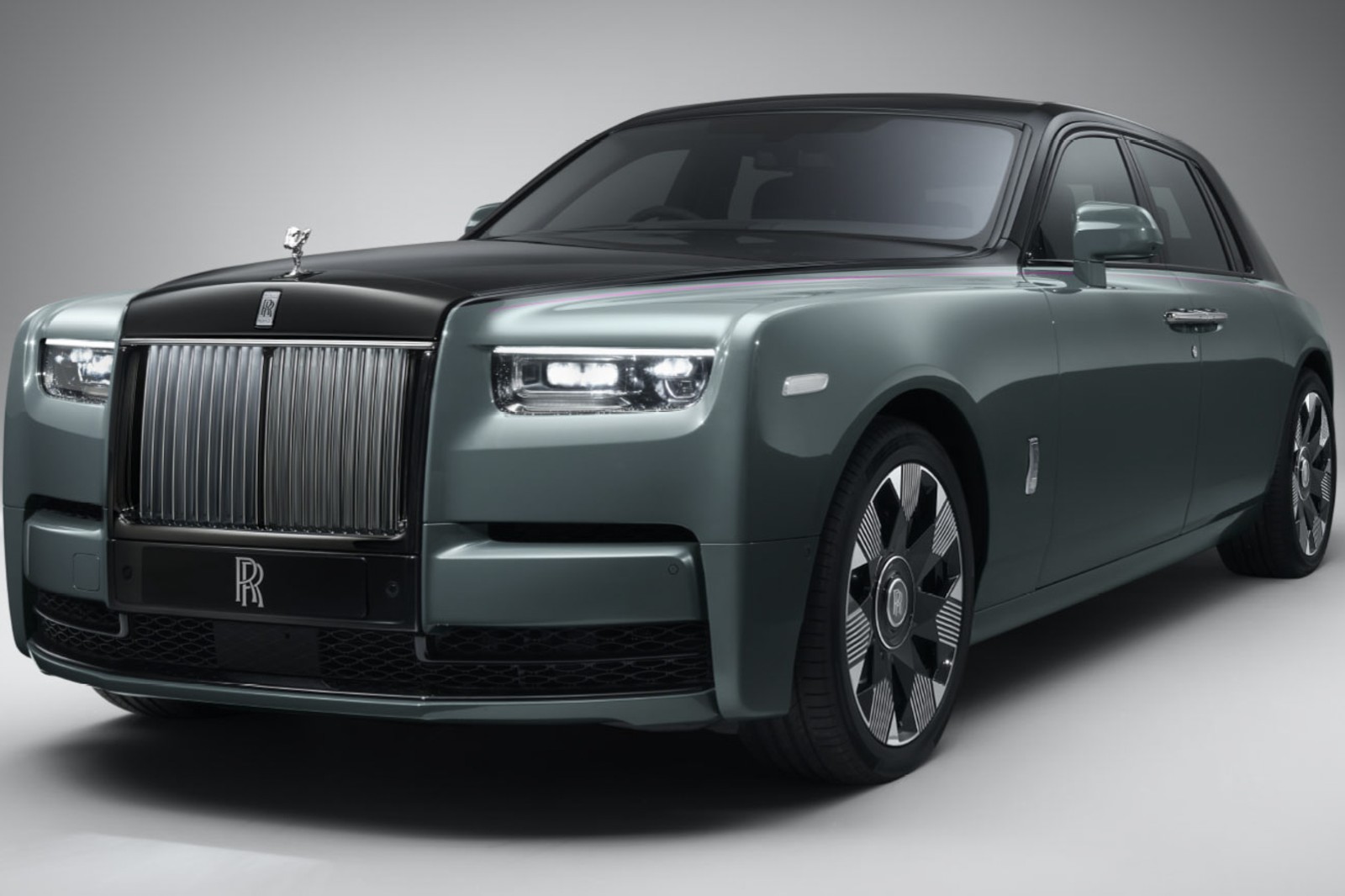 2024 Rolls-Royce Phantom Series II photo
