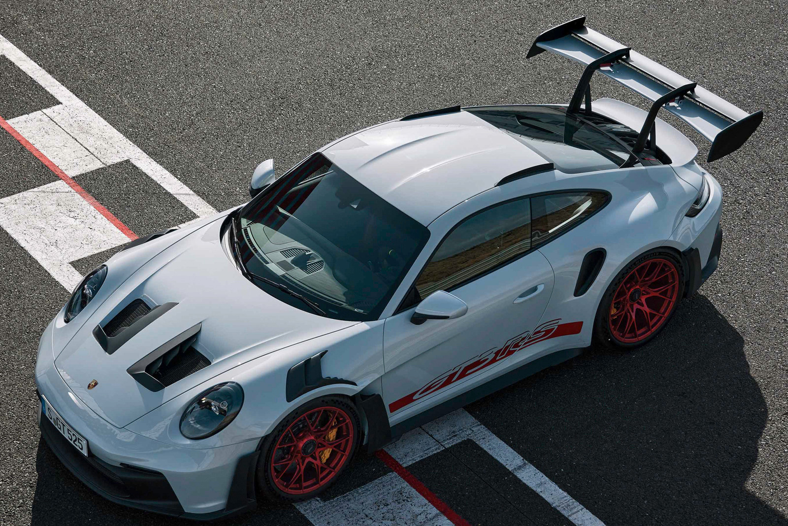 2023 Porsche 911 GT3 RS 4.0L photo
