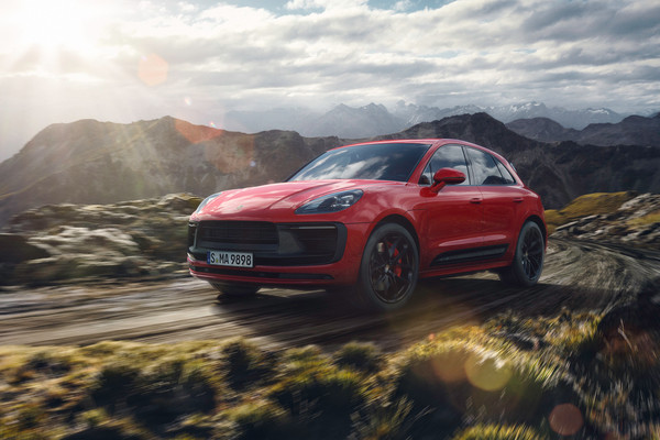 Porsche Macan Official