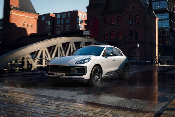 Porsche Macan Official