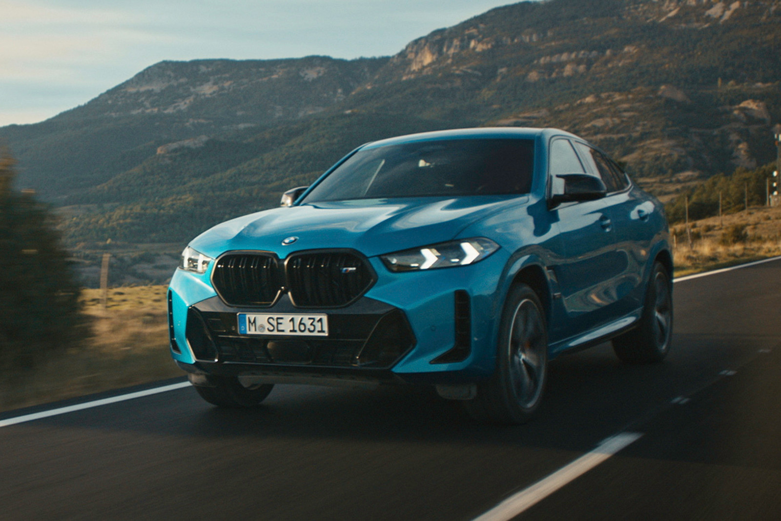 2023 BMW X6 xDrive40i M Sport photo