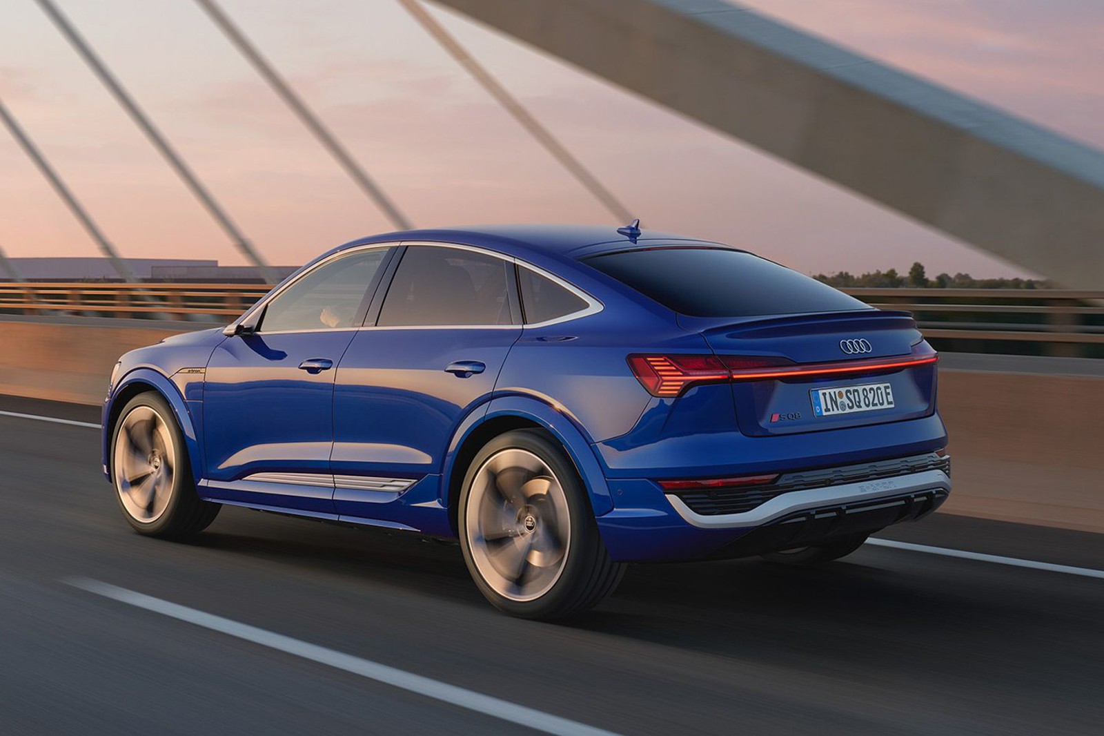 2024 Audi SQ8 Sportback e-tron photo