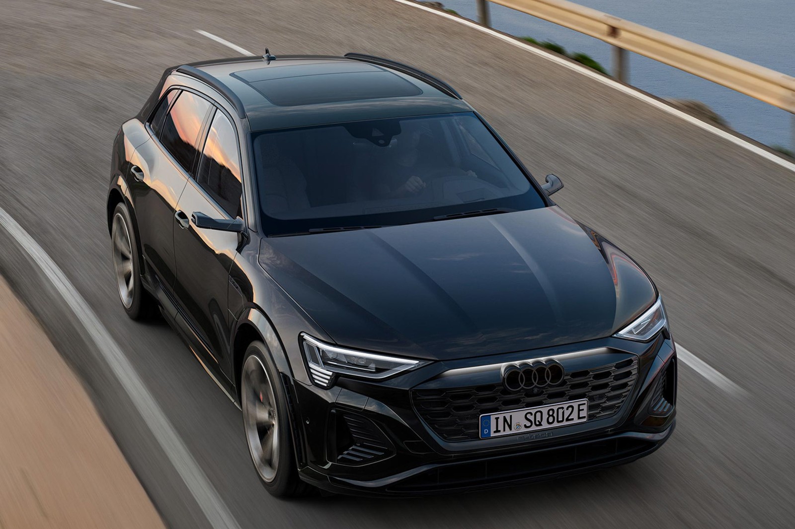 2024 Audi SQ8 e-tron  photo