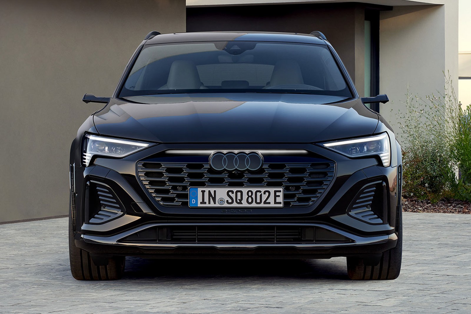 2024 Audi SQ8 e-tron  photo