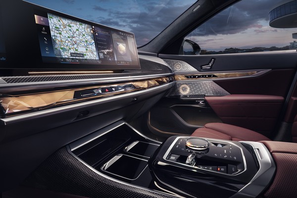 BMW 7 Series Official