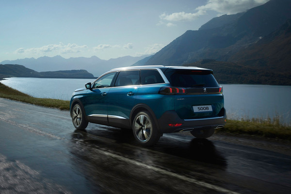 Peugeot 5008 Official