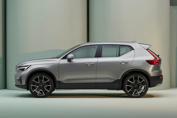 Volvo XC40 Official