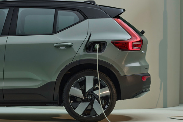 Volvo XC40 Official