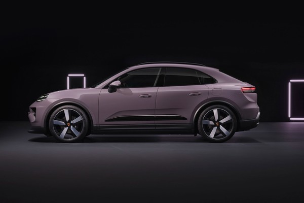 Porsche Macan EV Official