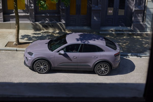 Porsche Macan EV Official