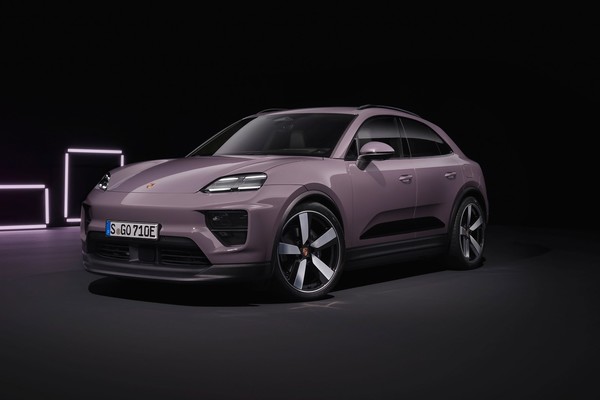 Porsche Macan EV Official