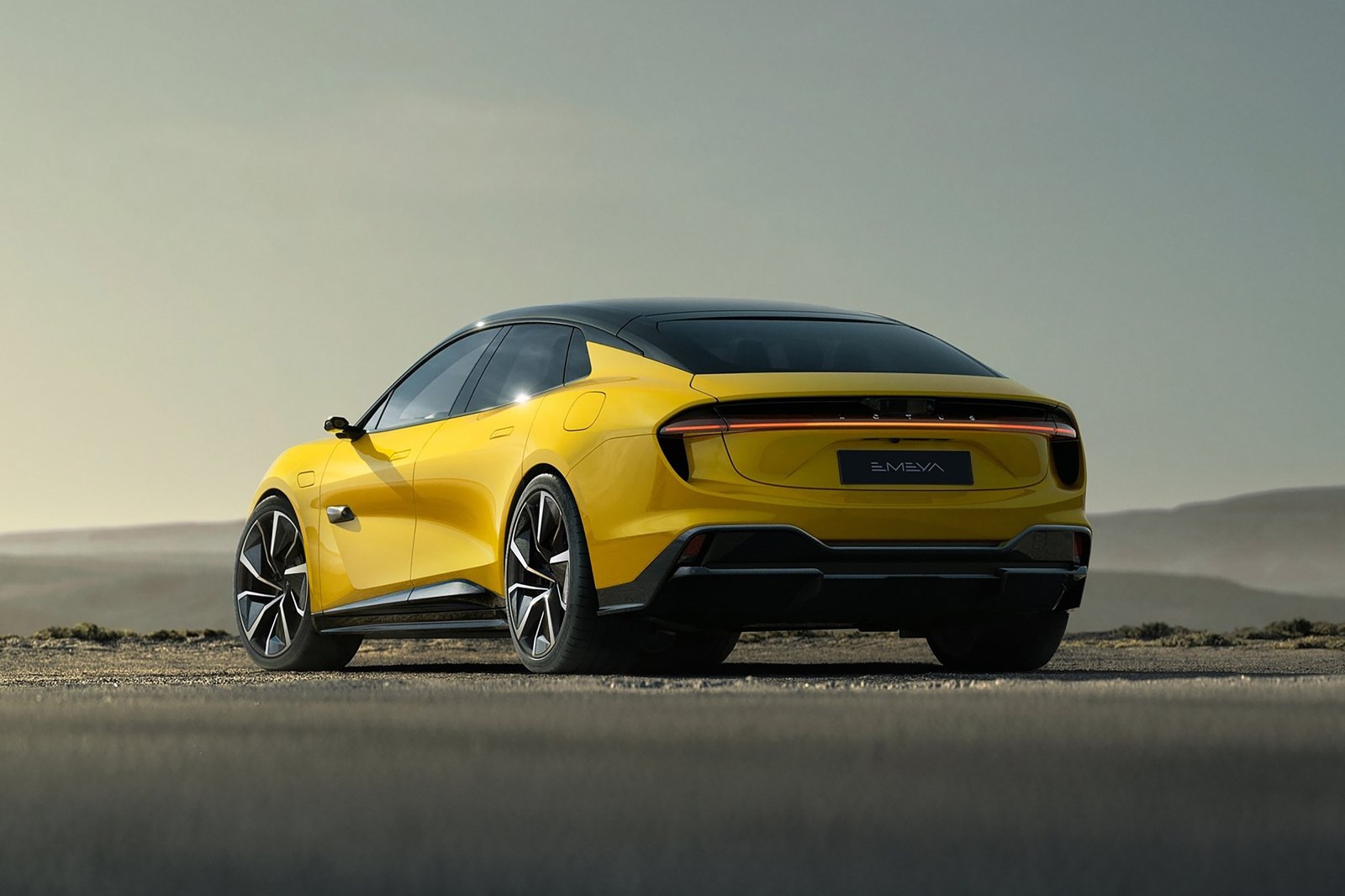 2024 Lotus Emeya R photo