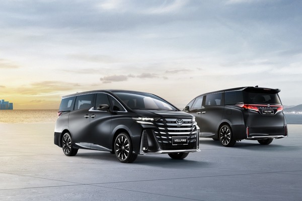 Toyota Vellfire Official