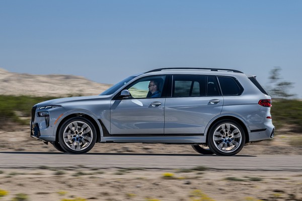 BMW X7 Official