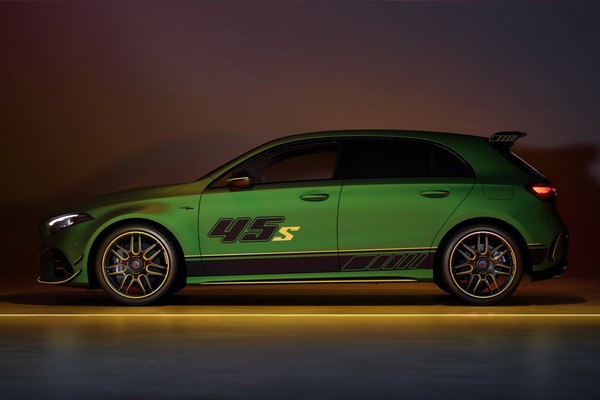 Mercedes-Benz AMG A-Class 2024 photo
