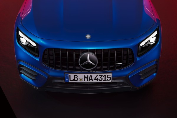 Mercedes-Benz AMG GLB Official